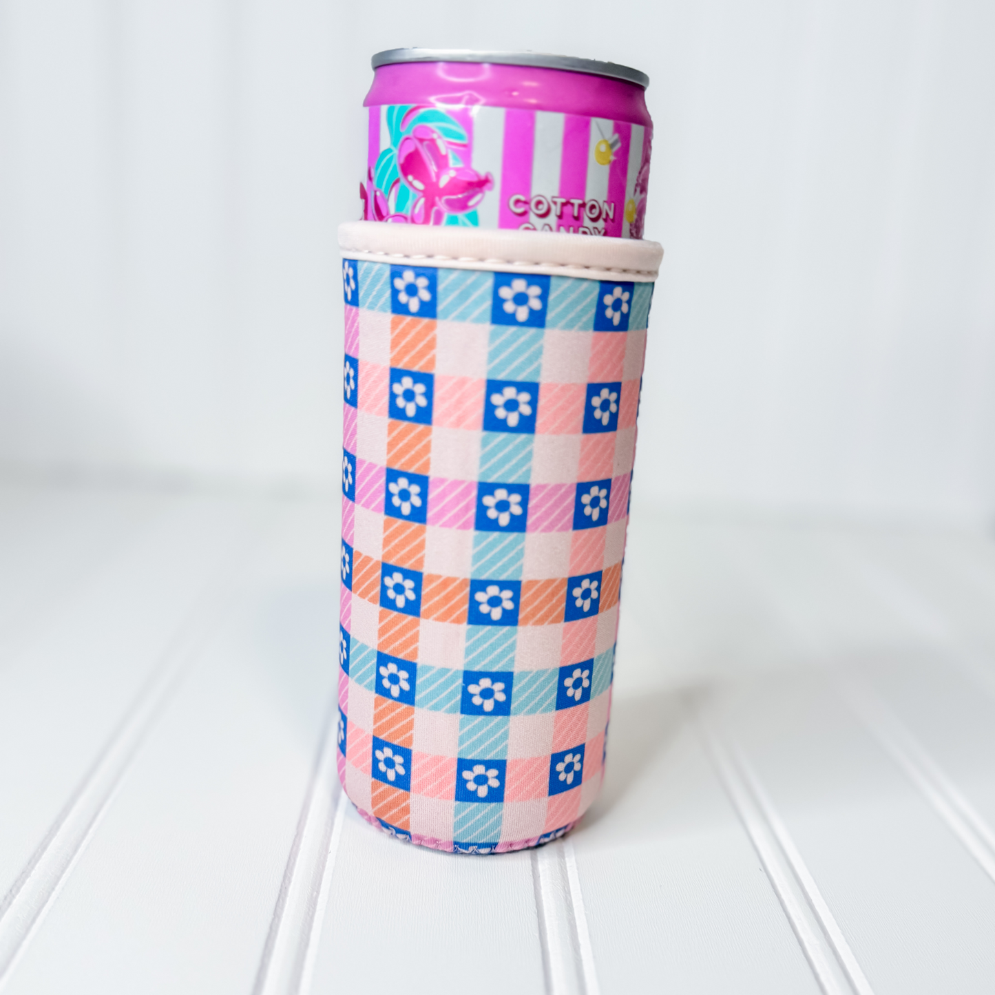 Checkered Daisies Slim Can Coozie